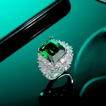 Hot Predaj High-grade Pocit S925 Mincový Striebro Nádherné Emerald Svetlo Luxusný Elegantný Prsteň Zásnubný Žena Ušľachtilý Šperky
